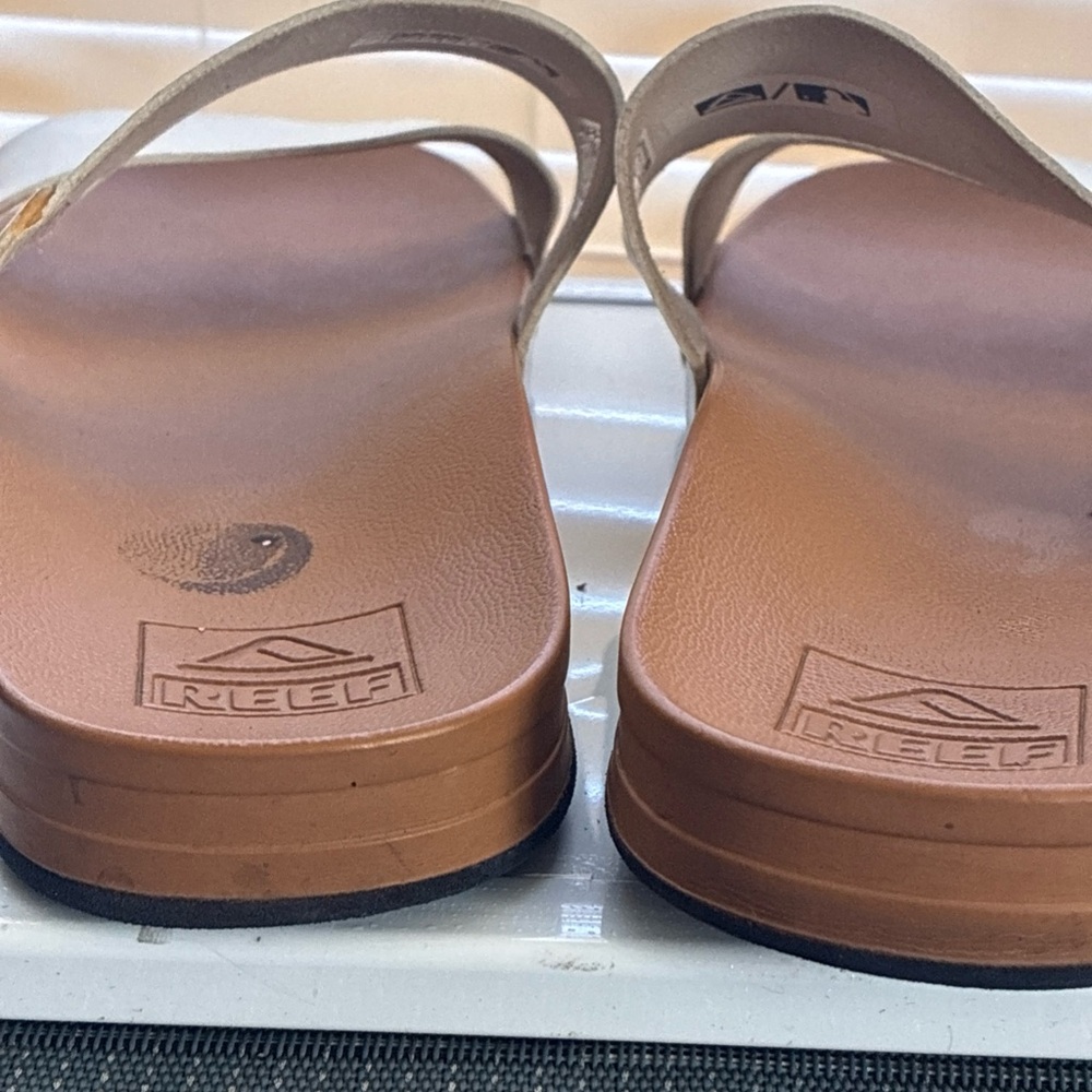 Reef Women’s Cushion Vista Slides, White, NY Yankees, MLB (Sz9) - Picture 7 of 11